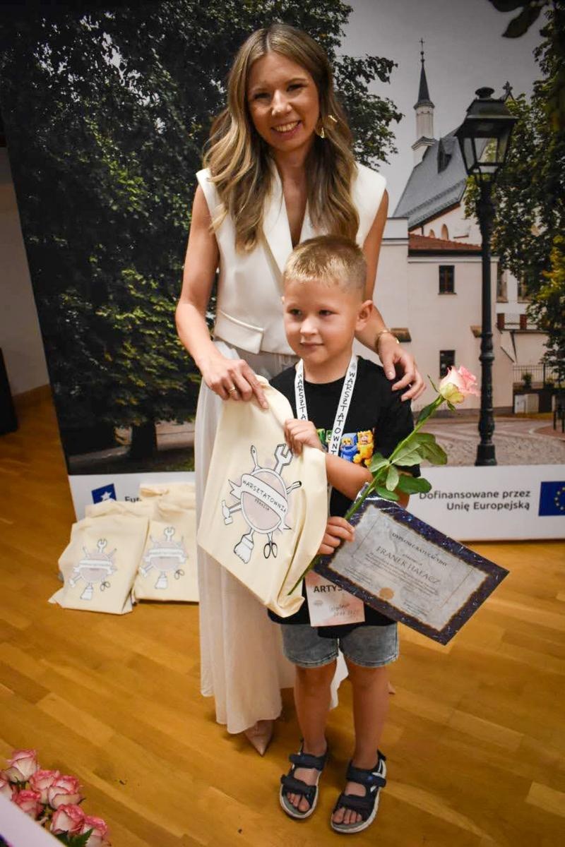 Zdjęcie w galerii na portalu naszraciborz.pl: Świat młodych twórców na Zamku Piastowskim wiadomości z regionu