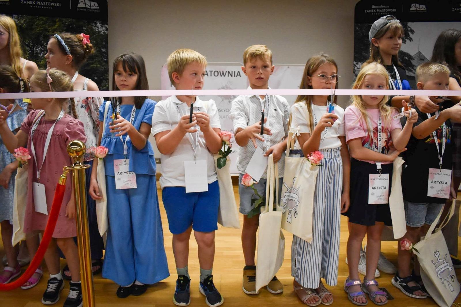 Zdjęcie w galerii na portalu naszraciborz.pl: Świat młodych twórców na Zamku Piastowskim wiadomości z regionu