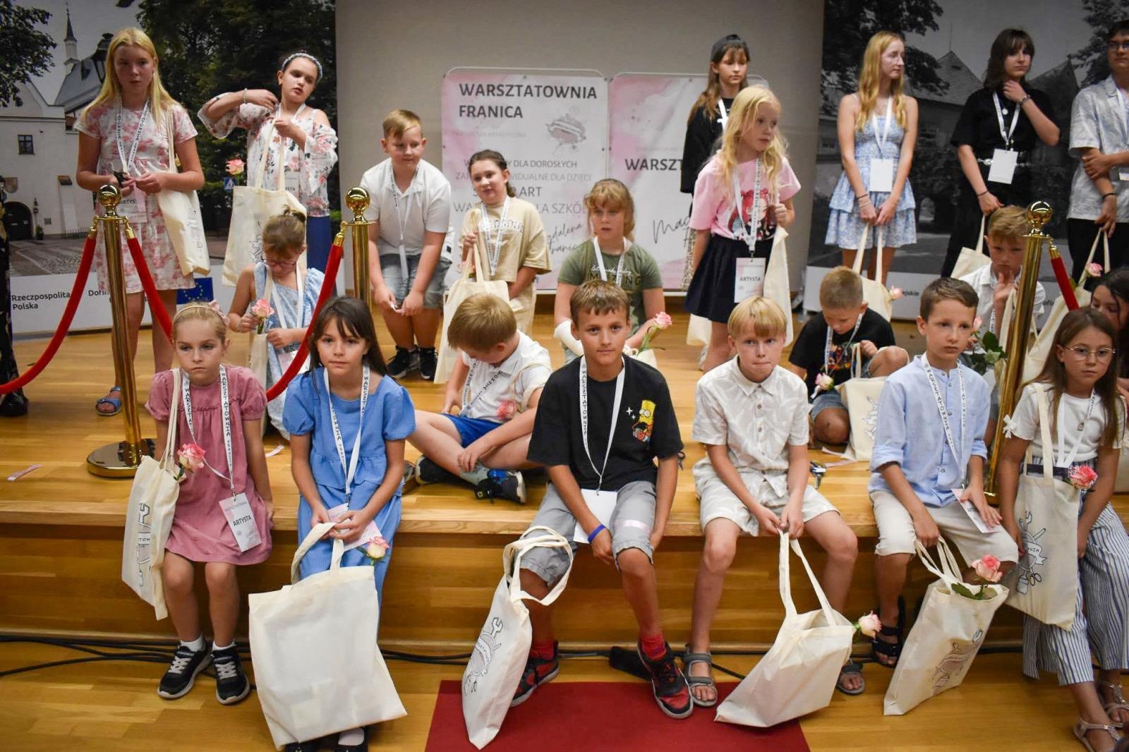 Zdjęcie w galerii na portalu naszraciborz.pl: Świat młodych twórców na Zamku Piastowskim wiadomości z regionu