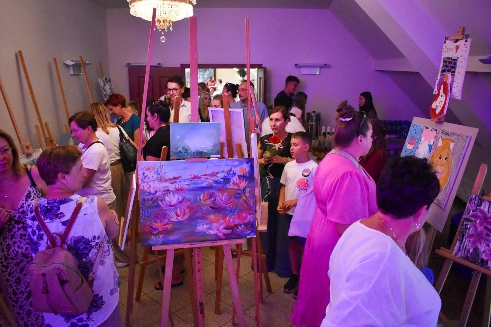 Zdjęcie w galerii na portalu naszraciborz.pl: Świat młodych twórców na Zamku Piastowskim wiadomości z regionu