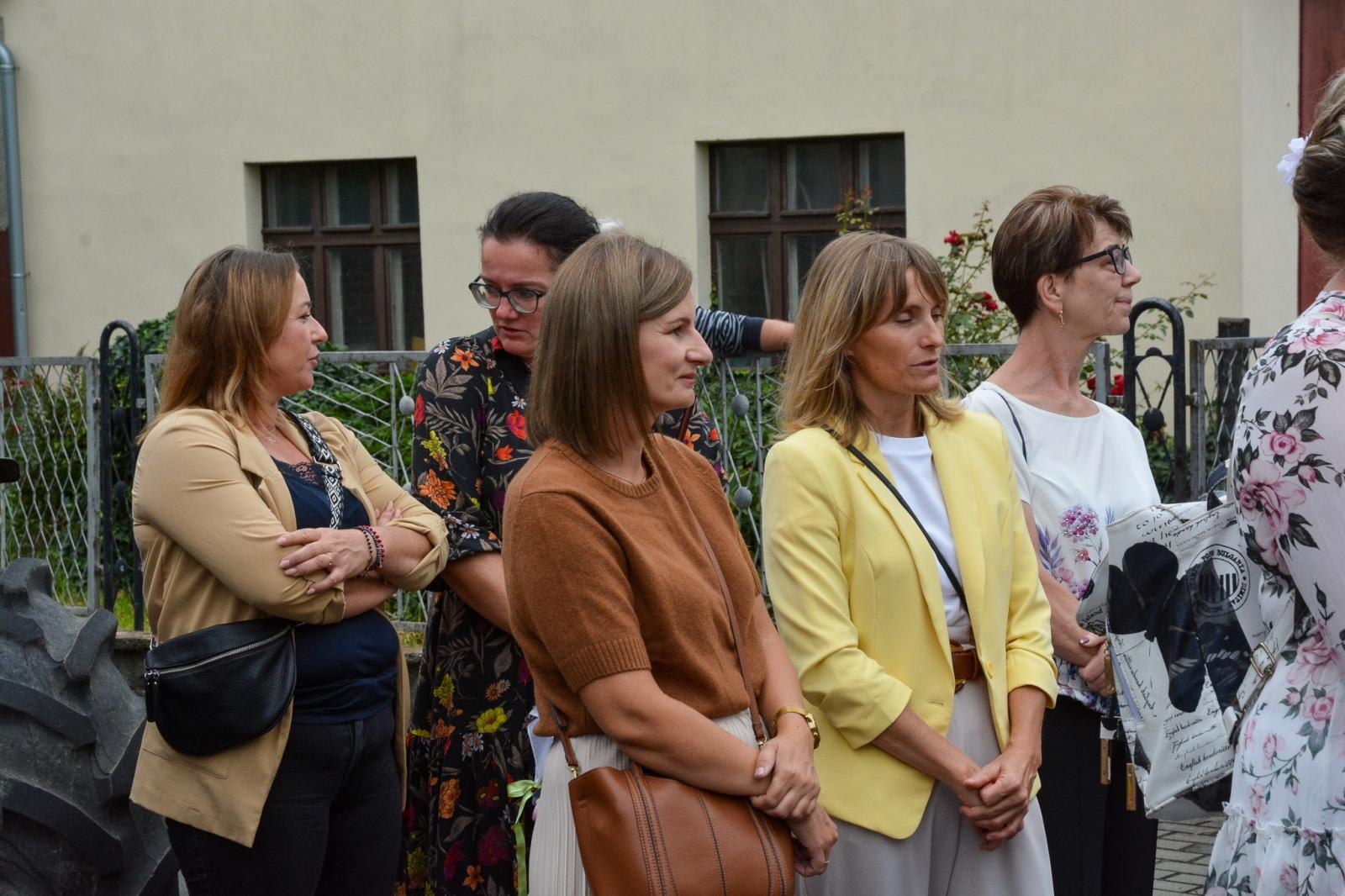 Zdjęcie w galerii na portalu naszraciborz.pl: Barwny korowód dożynkowy przejechał przez Wojnowice wiadomości z regionu