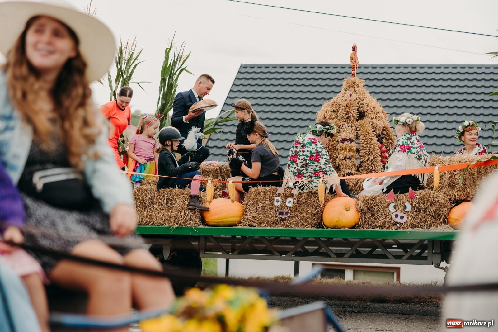 Zdjęcie w galerii na portalu naszraciborz.pl: Rolnicze serce gminy biło w Rudniku – parafialno-sołeckie dożynki pełne tradycji wiadomości z regionu