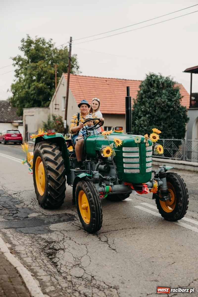 Zdjęcie w galerii na portalu naszraciborz.pl: Rolnicze serce gminy biło w Rudniku – parafialno-sołeckie dożynki pełne tradycji wiadomości z regionu