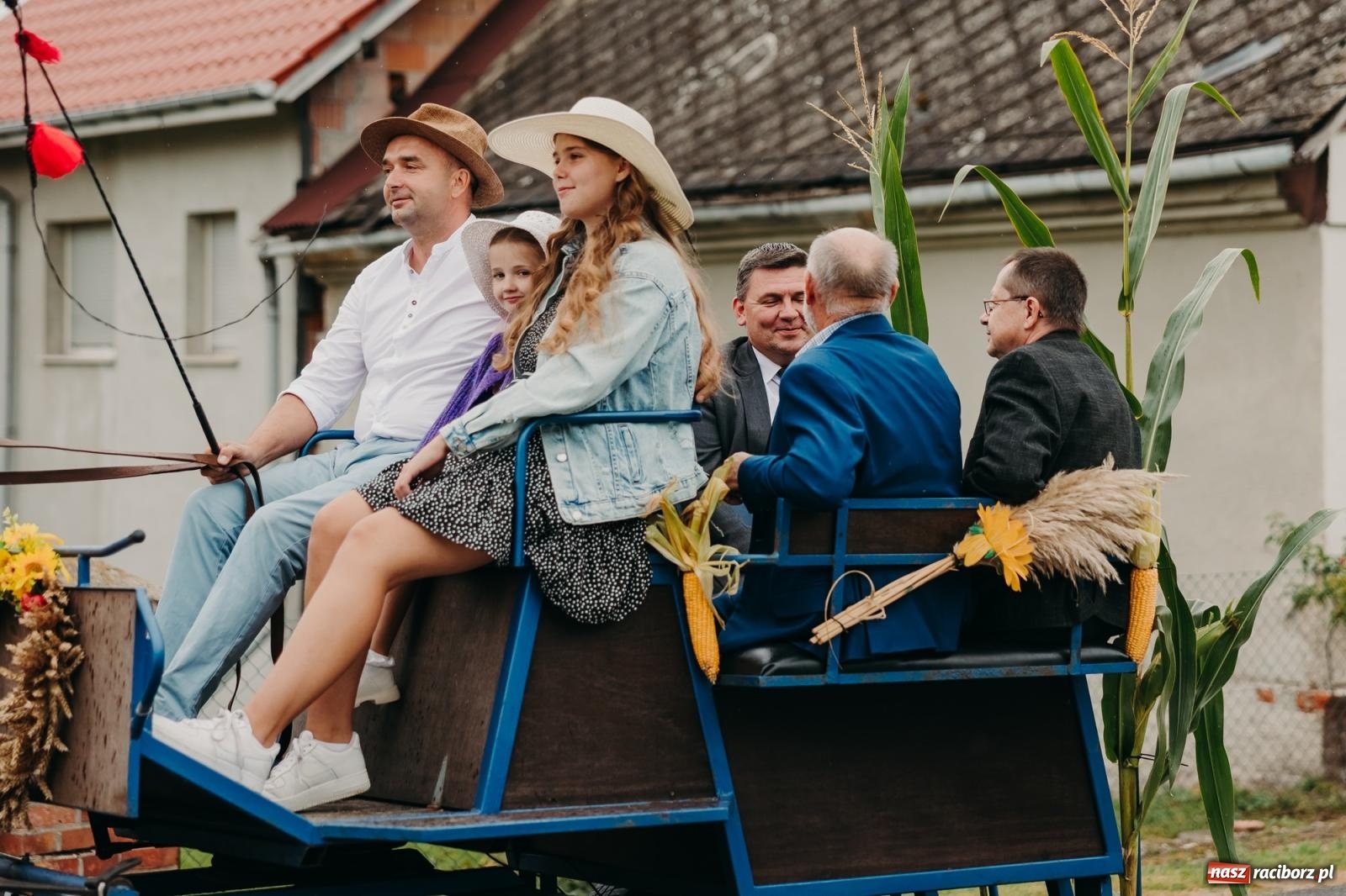 Zdjęcie w galerii na portalu naszraciborz.pl: Rolnicze serce gminy biło w Rudniku – parafialno-sołeckie dożynki pełne tradycji wiadomości z regionu