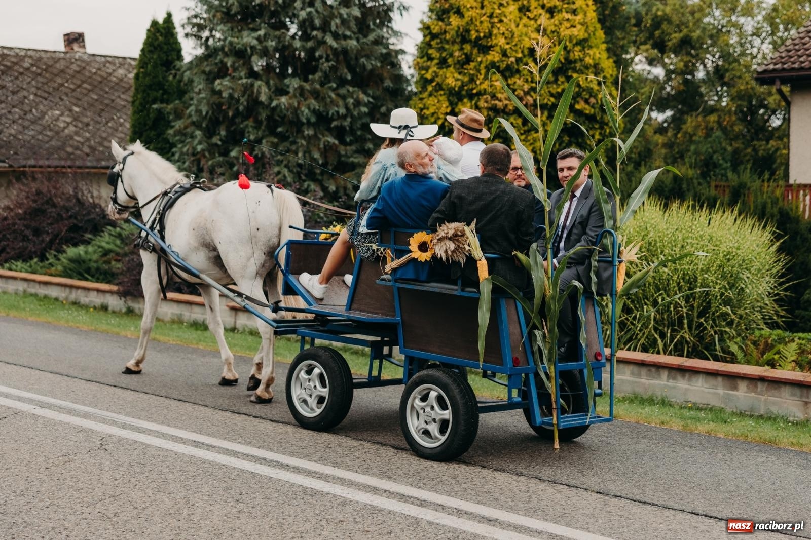 Zdjęcie w galerii na portalu naszraciborz.pl: Rolnicze serce gminy biło w Rudniku – parafialno-sołeckie dożynki pełne tradycji wiadomości z regionu