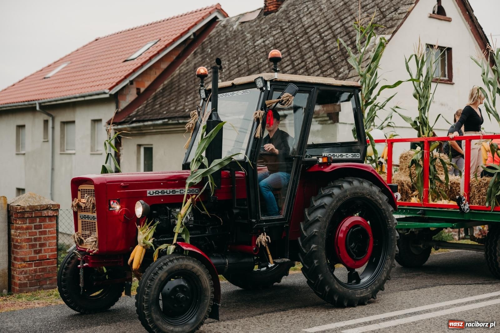 Zdjęcie w galerii na portalu naszraciborz.pl: Rolnicze serce gminy biło w Rudniku – parafialno-sołeckie dożynki pełne tradycji wiadomości z regionu