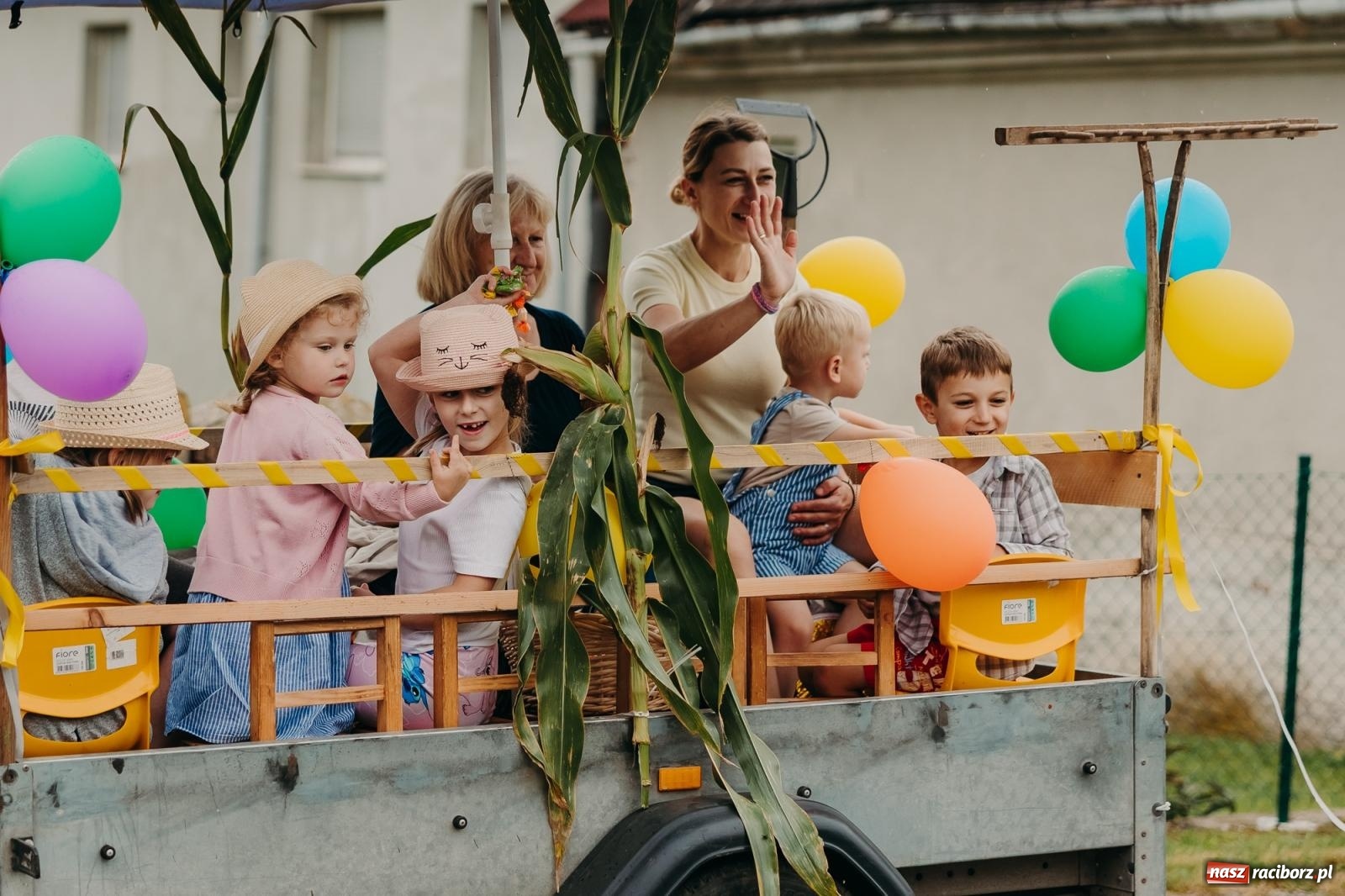 Zdjęcie w galerii na portalu naszraciborz.pl: Rolnicze serce gminy biło w Rudniku – parafialno-sołeckie dożynki pełne tradycji wiadomości z regionu