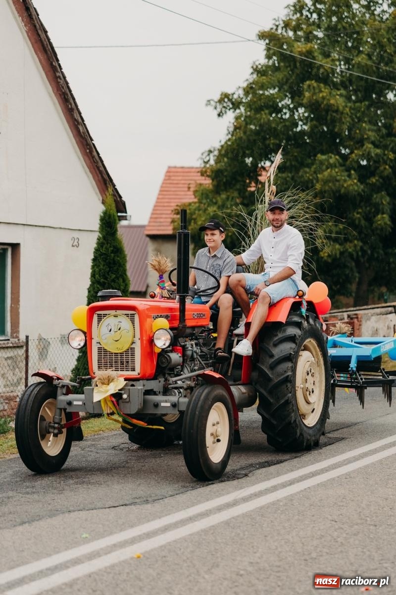 Zdjęcie w galerii na portalu naszraciborz.pl: Rolnicze serce gminy biło w Rudniku – parafialno-sołeckie dożynki pełne tradycji wiadomości z regionu