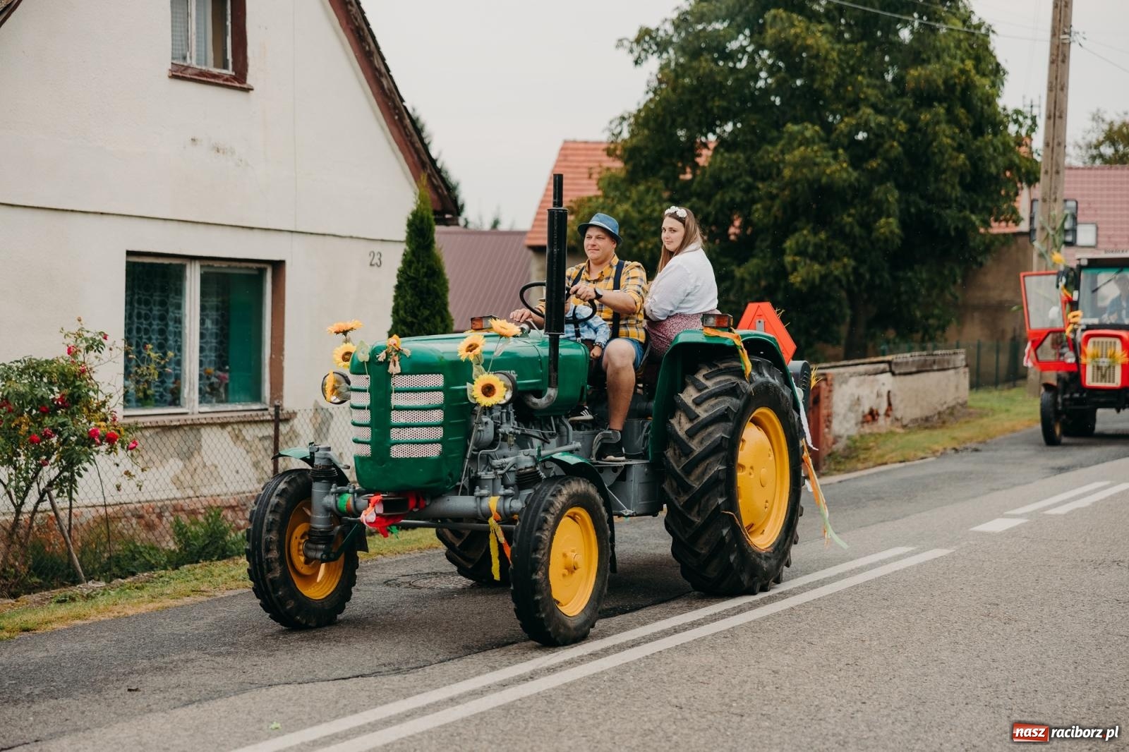 Zdjęcie w galerii na portalu naszraciborz.pl: Rolnicze serce gminy biło w Rudniku – parafialno-sołeckie dożynki pełne tradycji wiadomości z regionu