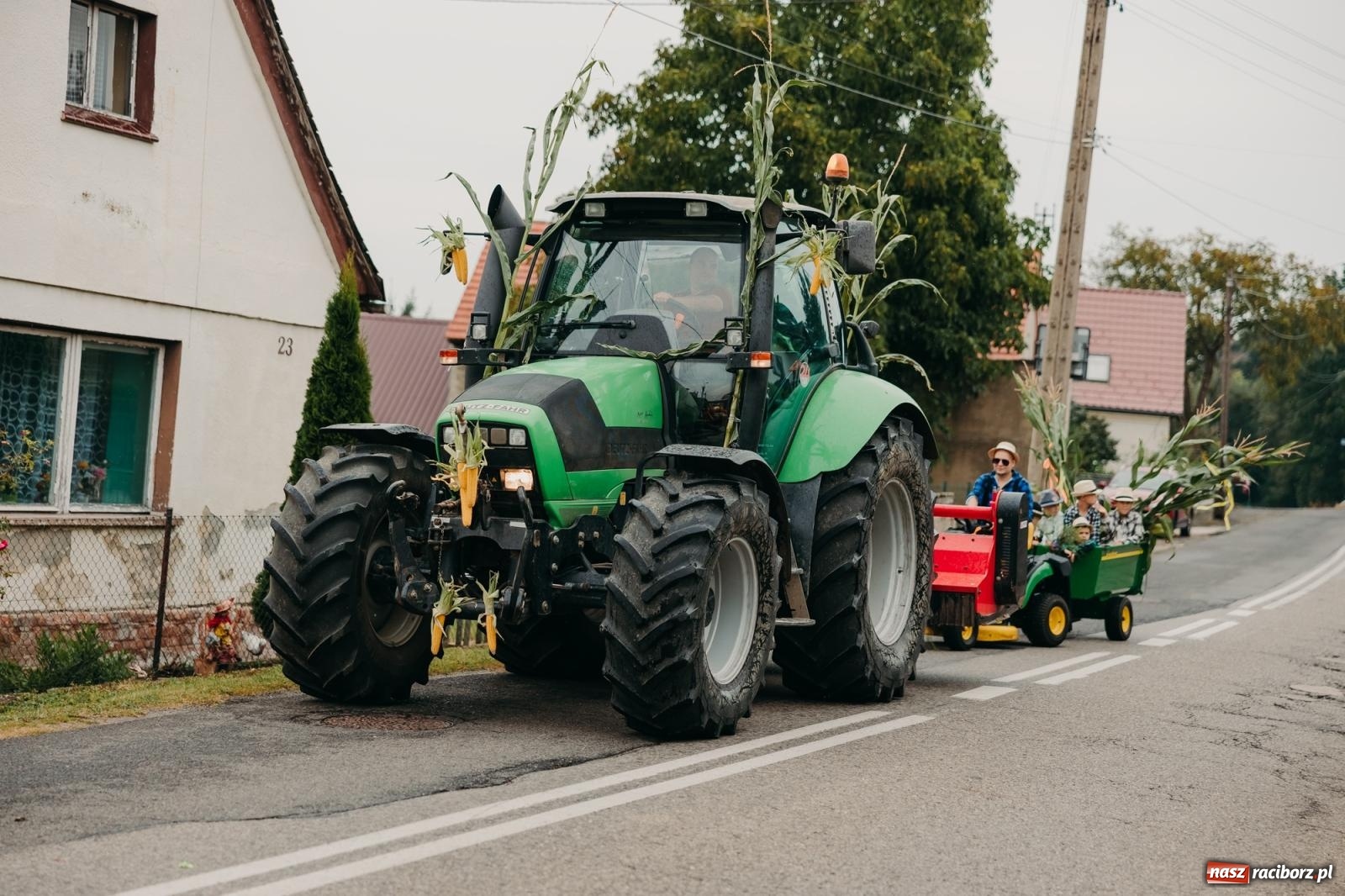 Zdjęcie w galerii na portalu naszraciborz.pl: Rolnicze serce gminy biło w Rudniku – parafialno-sołeckie dożynki pełne tradycji wiadomości z regionu