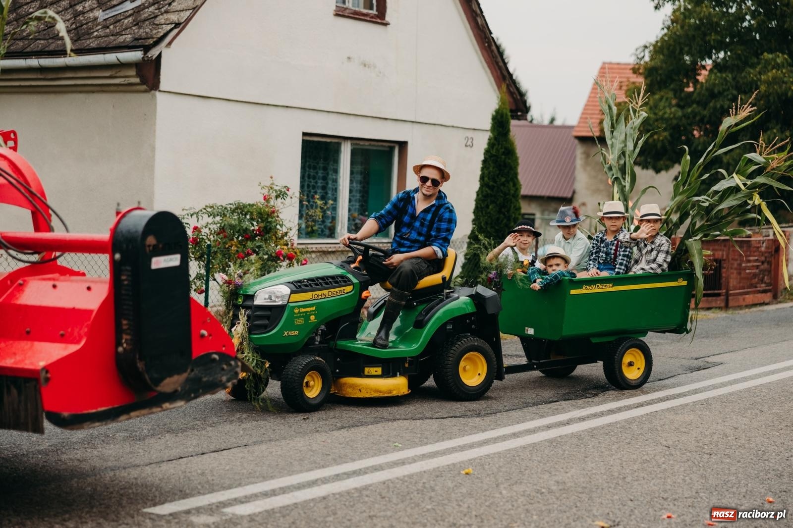 Zdjęcie w galerii na portalu naszraciborz.pl: Rolnicze serce gminy biło w Rudniku – parafialno-sołeckie dożynki pełne tradycji wiadomości z regionu