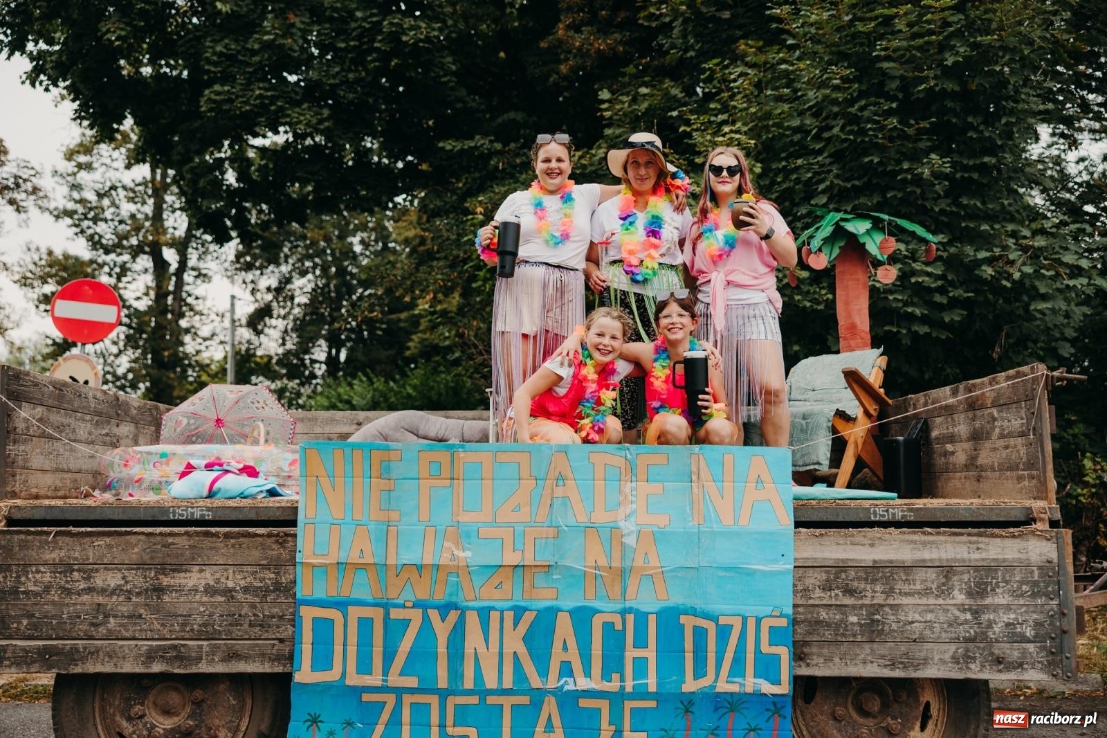 Zdjęcie w galerii na portalu naszraciborz.pl: Kosmiczny wyścig i powrót do korzeni – dożynki w Krowiarkach pełne atrakcji wiadomości z regionu