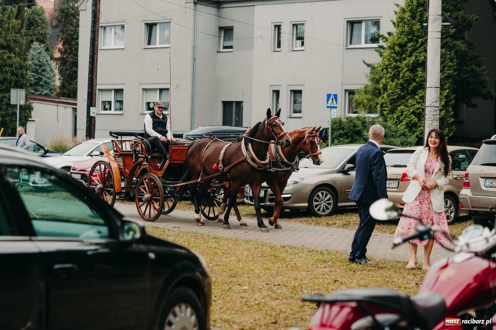 Zdjęcie w galerii na portalu naszraciborz.pl: Kosmiczny wyścig i powrót do korzeni – dożynki w Krowiarkach pełne atrakcji wiadomości z regionu