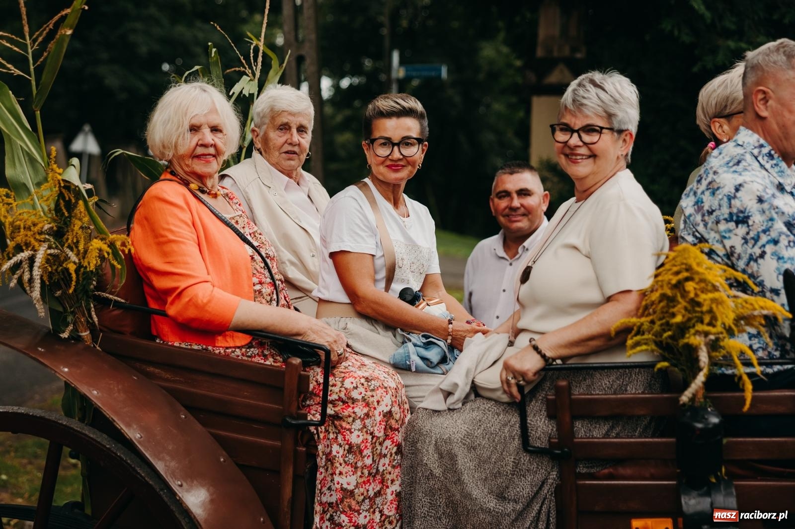 Zdjęcie w galerii na portalu naszraciborz.pl: Kosmiczny wyścig i powrót do korzeni – dożynki w Krowiarkach pełne atrakcji wiadomości z regionu