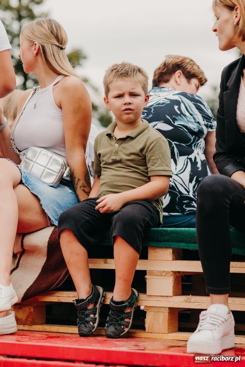 Zdjęcie w galerii na portalu naszraciborz.pl: Kosmiczny wyścig i powrót do korzeni – dożynki w Krowiarkach pełne atrakcji wiadomości z regionu