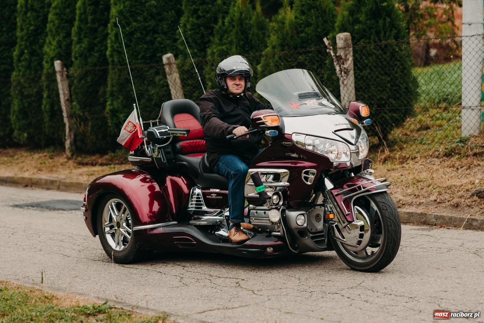 Zdjęcie w galerii na portalu naszraciborz.pl: Kosmiczny wyścig i powrót do korzeni – dożynki w Krowiarkach pełne atrakcji wiadomości z regionu