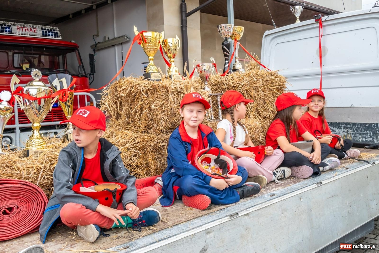 Zdjęcie w galerii na portalu naszraciborz.pl: Dożynki w Krzyżanowicach. Uśmiech, dixieland i wielkie maszyny [FOTO i WIDEO] wiadomości z regionu
