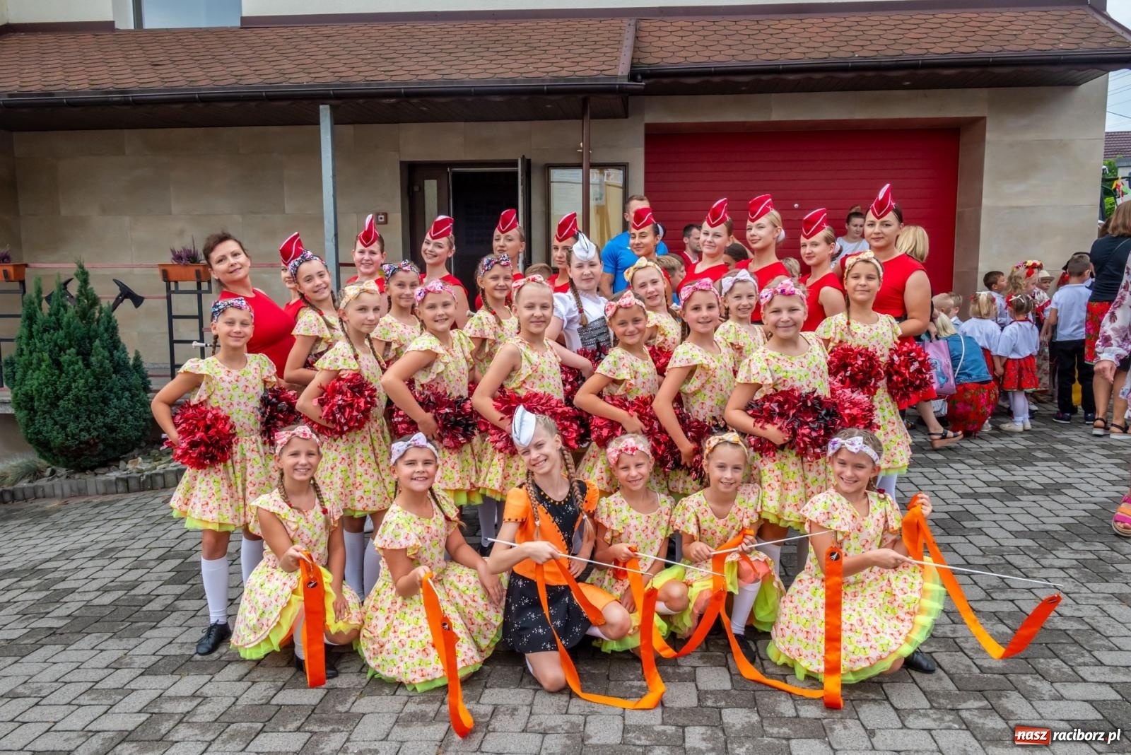 Zdjęcie w galerii na portalu naszraciborz.pl: Dożynki w Krzyżanowicach. Uśmiech, dixieland i wielkie maszyny [FOTO i WIDEO] wiadomości z regionu