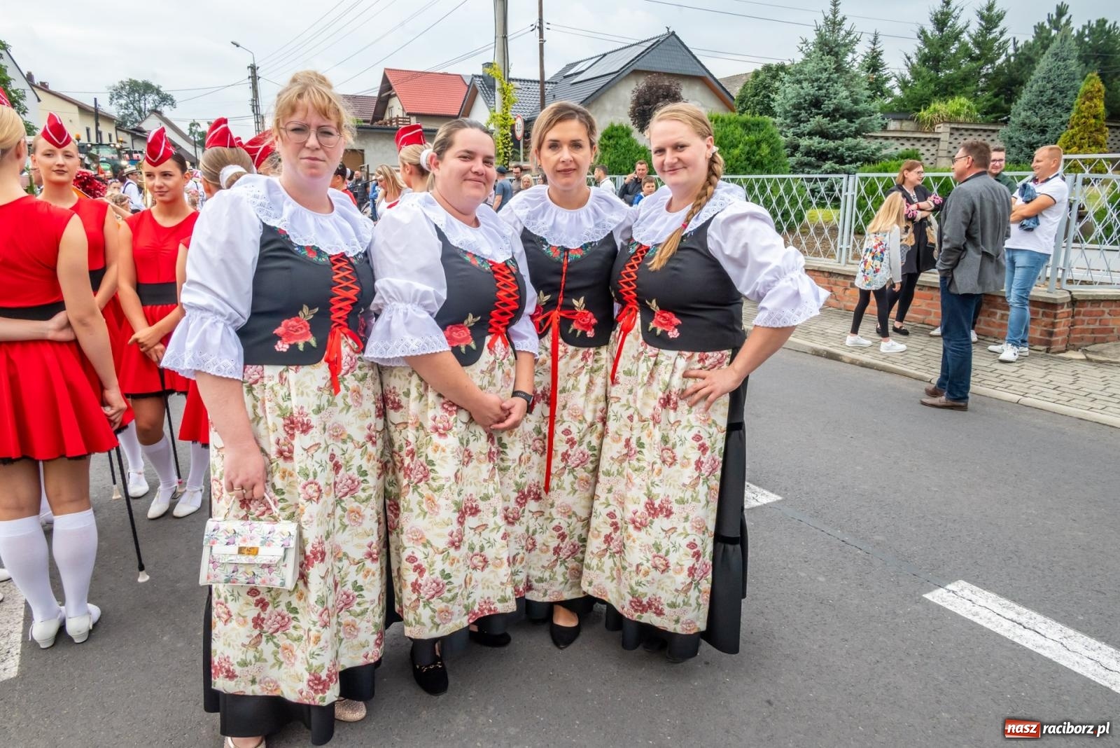 Zdjęcie w galerii na portalu naszraciborz.pl: Dożynki w Krzyżanowicach. Uśmiech, dixieland i wielkie maszyny [FOTO i WIDEO] wiadomości z regionu