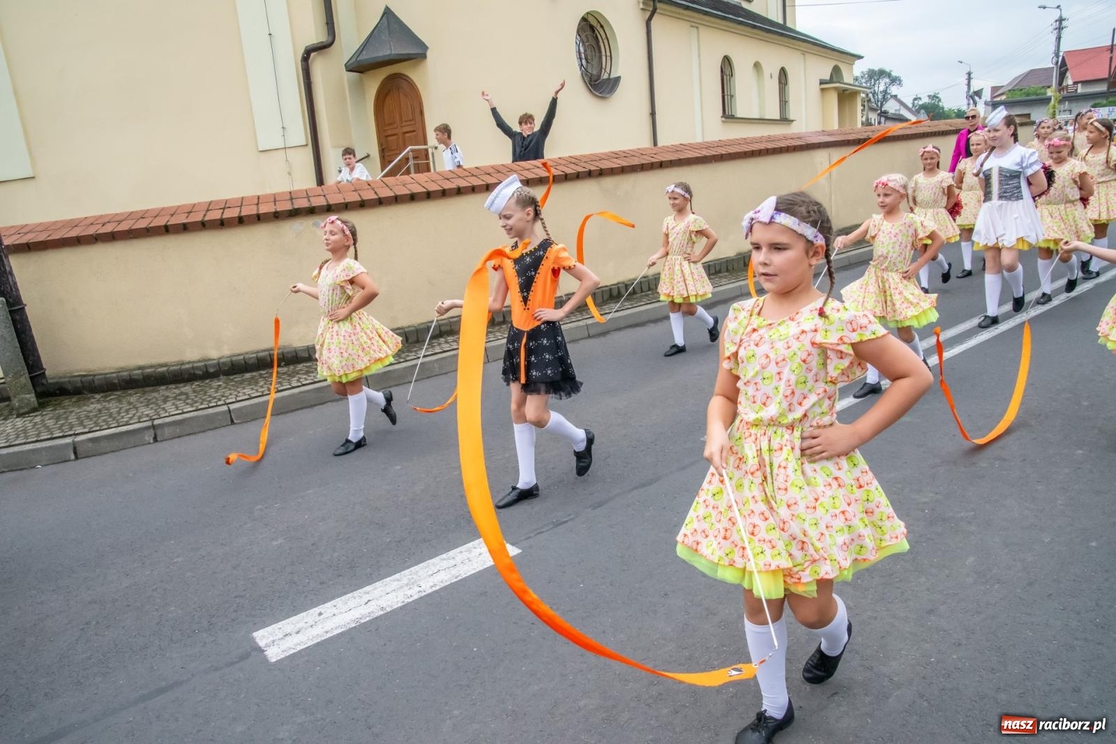 Zdjęcie w galerii na portalu naszraciborz.pl: Dożynki w Krzyżanowicach. Uśmiech, dixieland i wielkie maszyny [FOTO i WIDEO] wiadomości z regionu