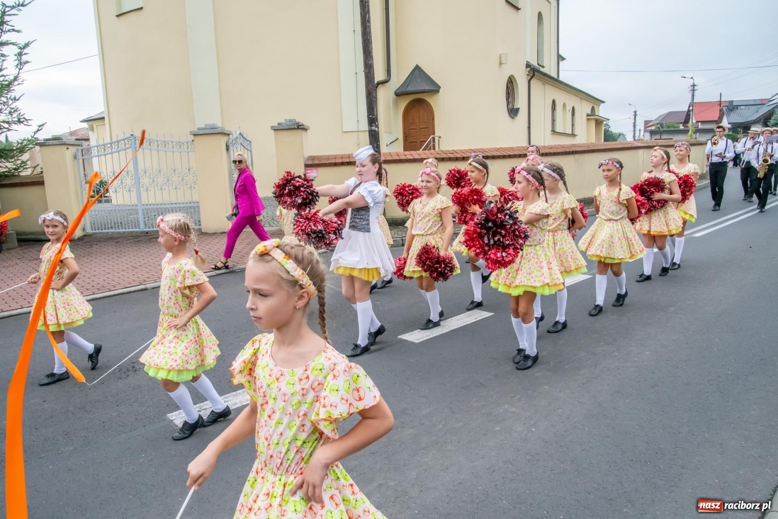 Zdjęcie w galerii na portalu naszraciborz.pl: Dożynki w Krzyżanowicach. Uśmiech, dixieland i wielkie maszyny [FOTO i WIDEO] wiadomości z regionu