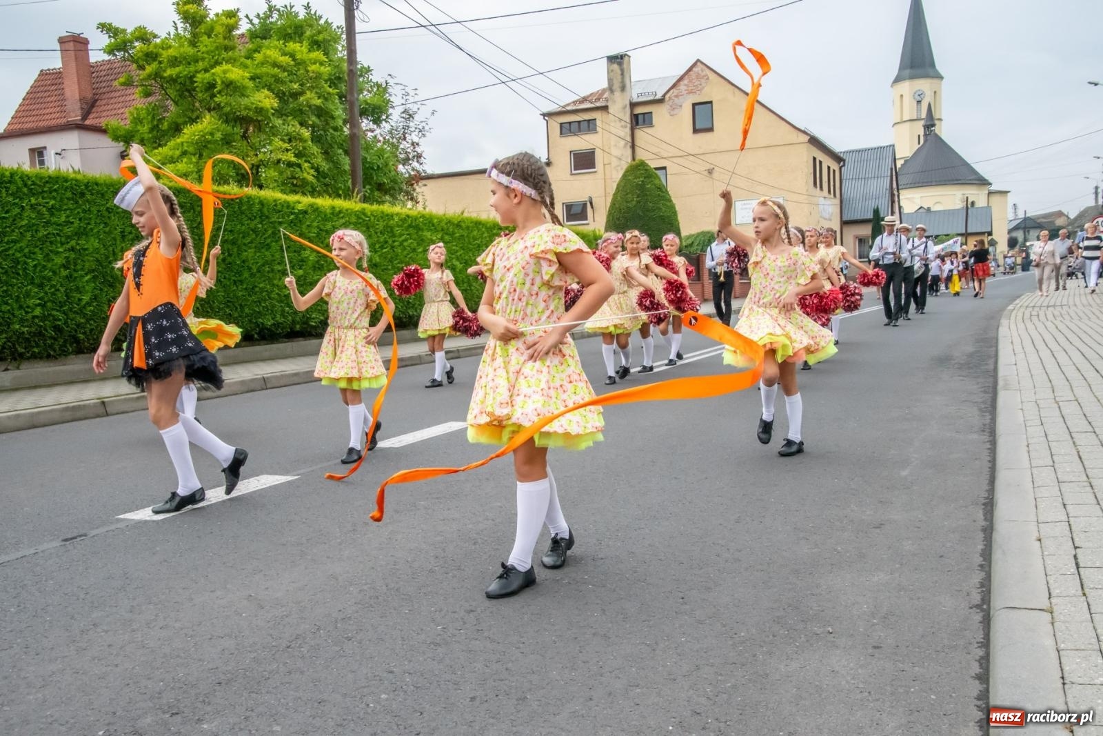 Zdjęcie w galerii na portalu naszraciborz.pl: Dożynki w Krzyżanowicach. Uśmiech, dixieland i wielkie maszyny [FOTO i WIDEO] wiadomości z regionu