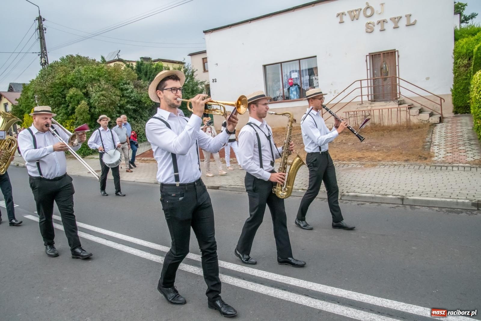 Zdjęcie w galerii na portalu naszraciborz.pl: Dożynki w Krzyżanowicach. Uśmiech, dixieland i wielkie maszyny [FOTO i WIDEO] wiadomości z regionu