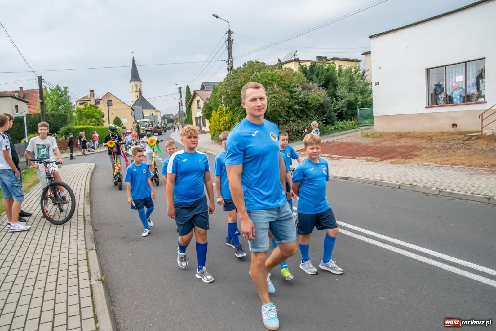 Zdjęcie w galerii na portalu naszraciborz.pl: Dożynki w Krzyżanowicach. Uśmiech, dixieland i wielkie maszyny [FOTO i WIDEO] wiadomości z regionu