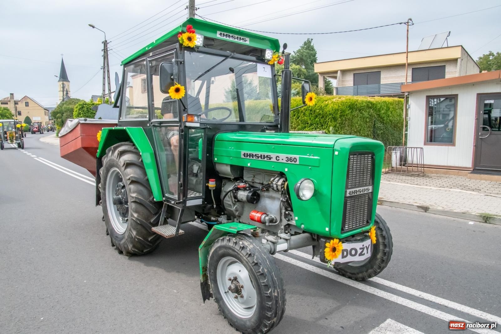 Zdjęcie w galerii na portalu naszraciborz.pl: Dożynki w Krzyżanowicach. Uśmiech, dixieland i wielkie maszyny [FOTO i WIDEO] wiadomości z regionu