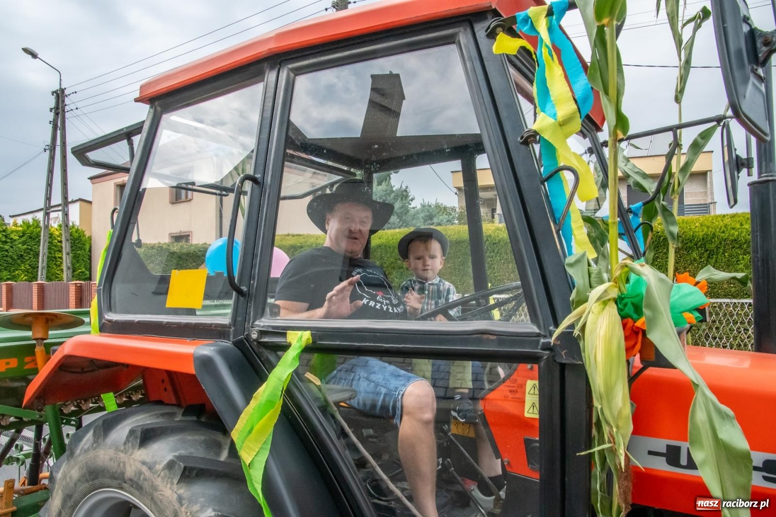 Zdjęcie w galerii na portalu naszraciborz.pl: Dożynki w Krzyżanowicach. Uśmiech, dixieland i wielkie maszyny [FOTO i WIDEO] wiadomości z regionu
