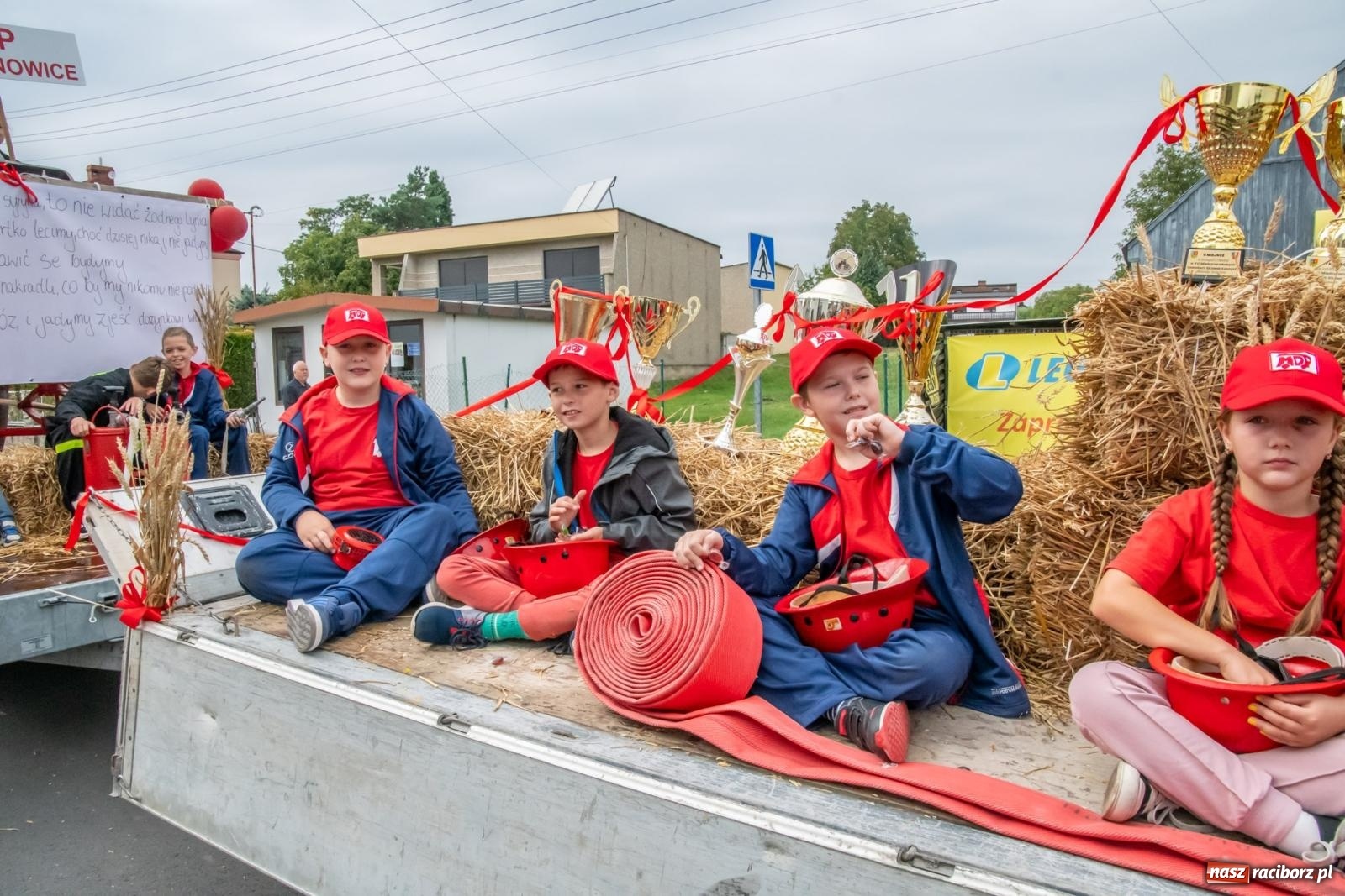 Zdjęcie w galerii na portalu naszraciborz.pl: Dożynki w Krzyżanowicach. Uśmiech, dixieland i wielkie maszyny [FOTO i WIDEO] wiadomości z regionu