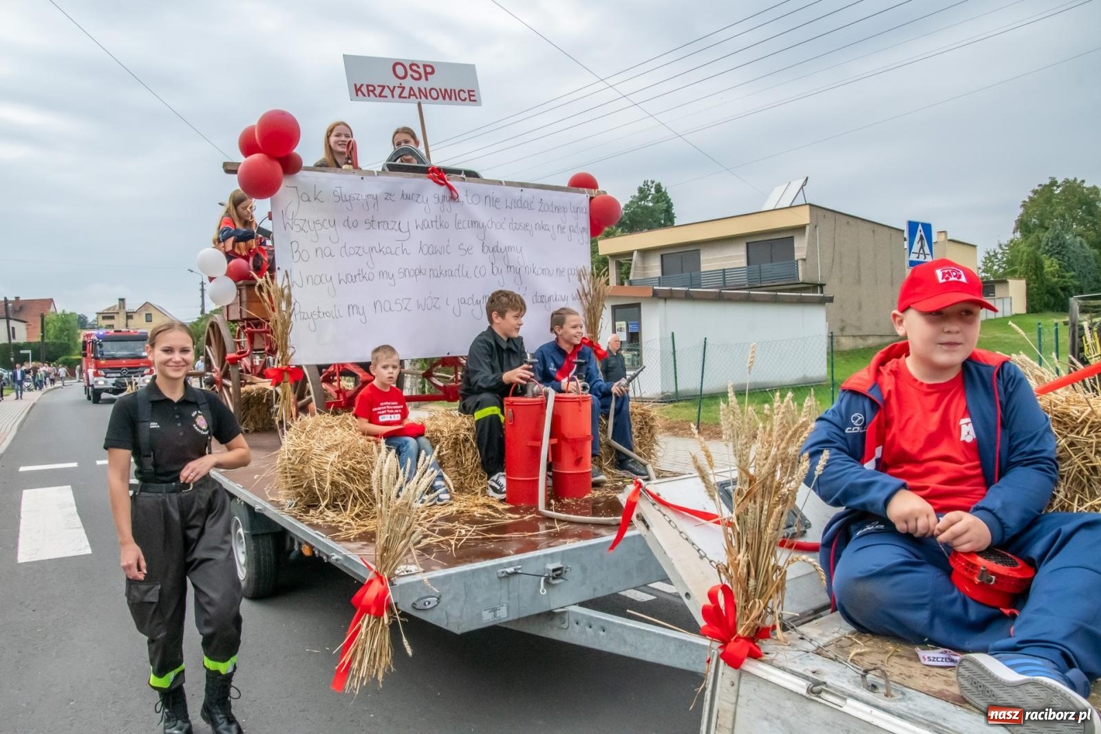 Zdjęcie w galerii na portalu naszraciborz.pl: Dożynki w Krzyżanowicach. Uśmiech, dixieland i wielkie maszyny [FOTO i WIDEO] wiadomości z regionu
