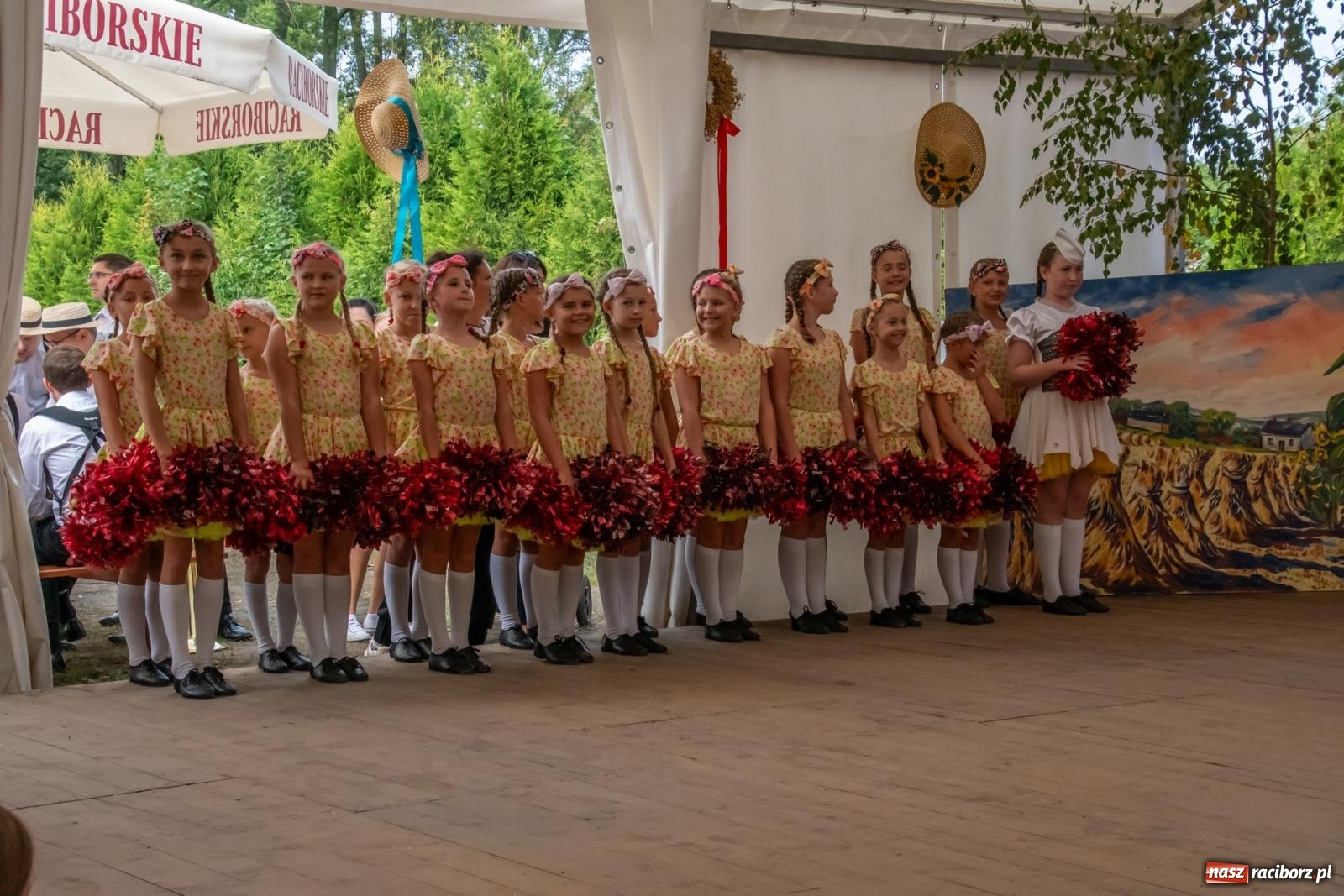 Zdjęcie w galerii na portalu naszraciborz.pl: Dożynki w Krzyżanowicach. Uśmiech, dixieland i wielkie maszyny [FOTO i WIDEO] wiadomości z regionu