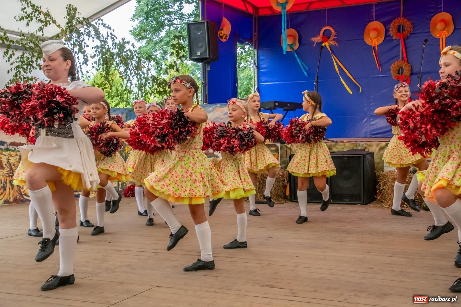 Zdjęcie w galerii na portalu naszraciborz.pl: Dożynki w Krzyżanowicach. Uśmiech, dixieland i wielkie maszyny [FOTO i WIDEO] wiadomości z regionu