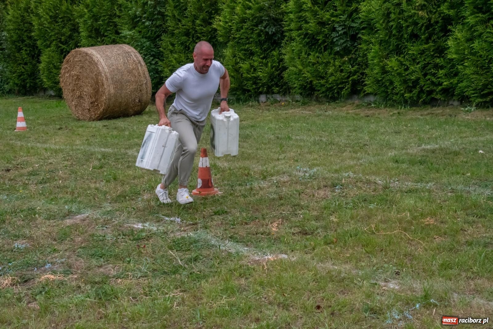 Zdjęcie w galerii na portalu naszraciborz.pl: Dożynki w Krzyżanowicach. Uśmiech, dixieland i wielkie maszyny [FOTO i WIDEO] wiadomości z regionu