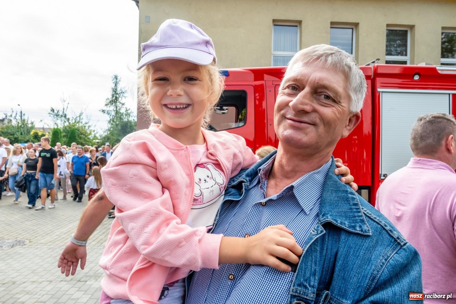 Zdjęcie w galerii na portalu naszraciborz.pl: Dożynki w Krzyżanowicach. Uśmiech, dixieland i wielkie maszyny [FOTO i WIDEO] wiadomości z regionu