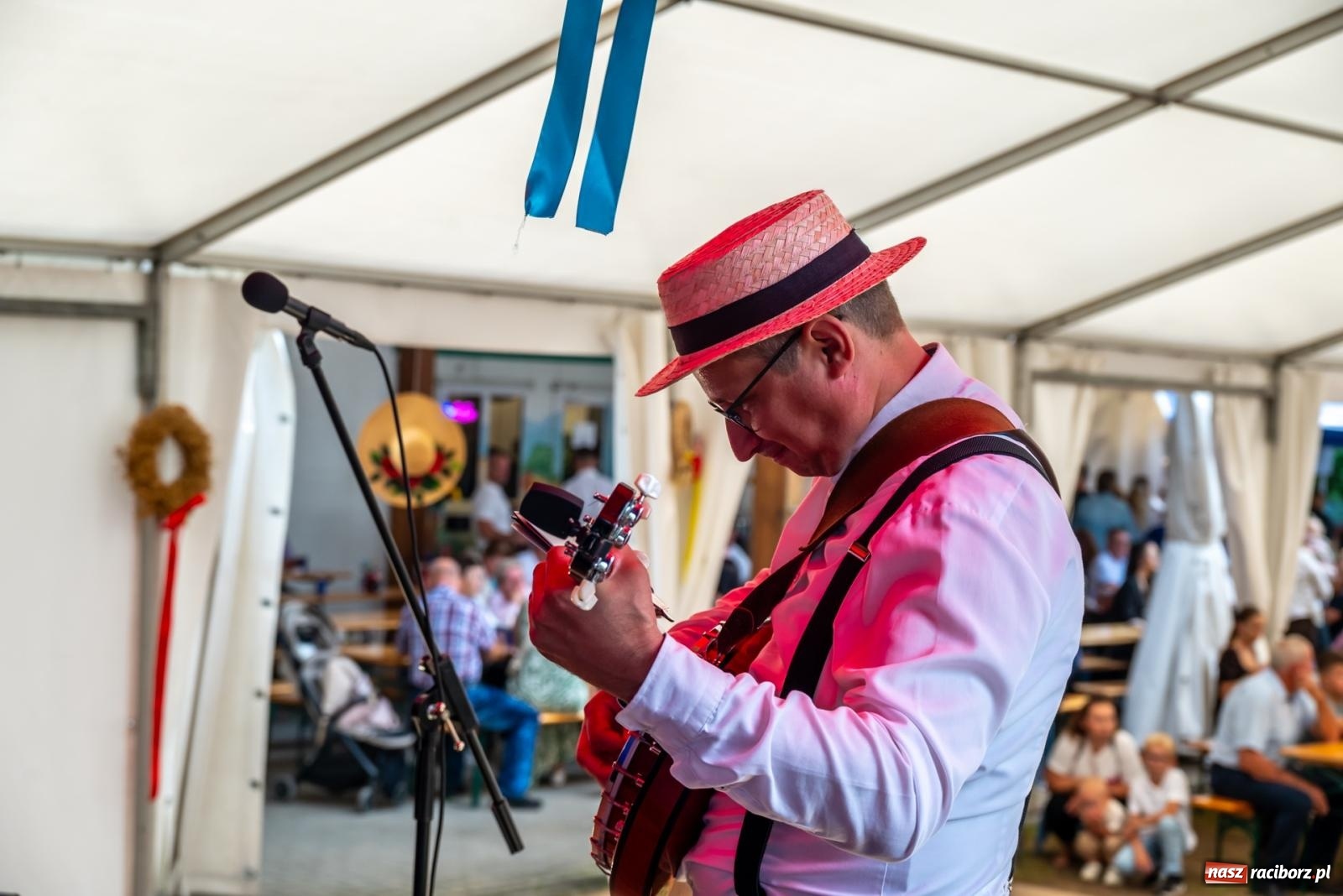 Zdjęcie w galerii na portalu naszraciborz.pl: Dożynki w Krzyżanowicach. Uśmiech, dixieland i wielkie maszyny [FOTO i WIDEO] wiadomości z regionu