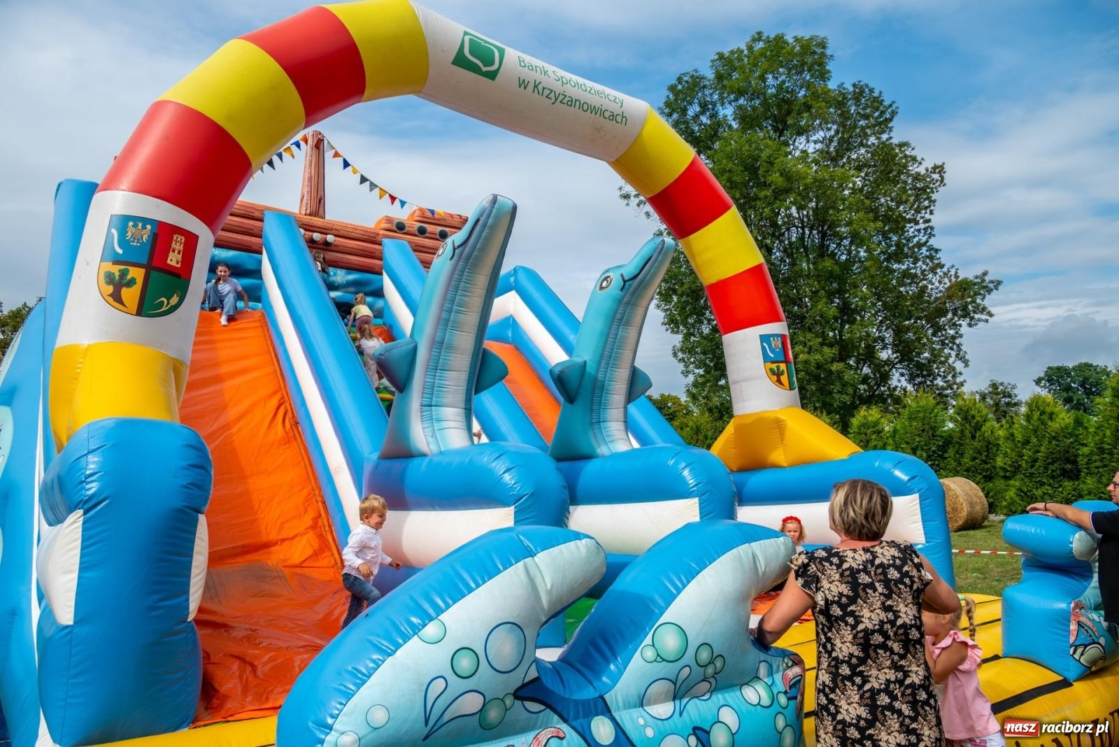 Zdjęcie w galerii na portalu naszraciborz.pl: Dożynki w Krzyżanowicach. Uśmiech, dixieland i wielkie maszyny [FOTO i WIDEO] wiadomości z regionu