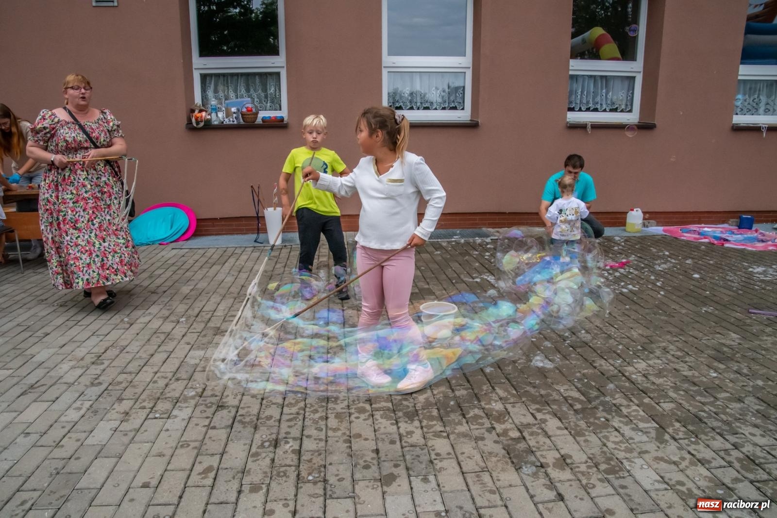 Zdjęcie w galerii na portalu naszraciborz.pl: Dożynki w Krzyżanowicach. Uśmiech, dixieland i wielkie maszyny [FOTO i WIDEO] wiadomości z regionu