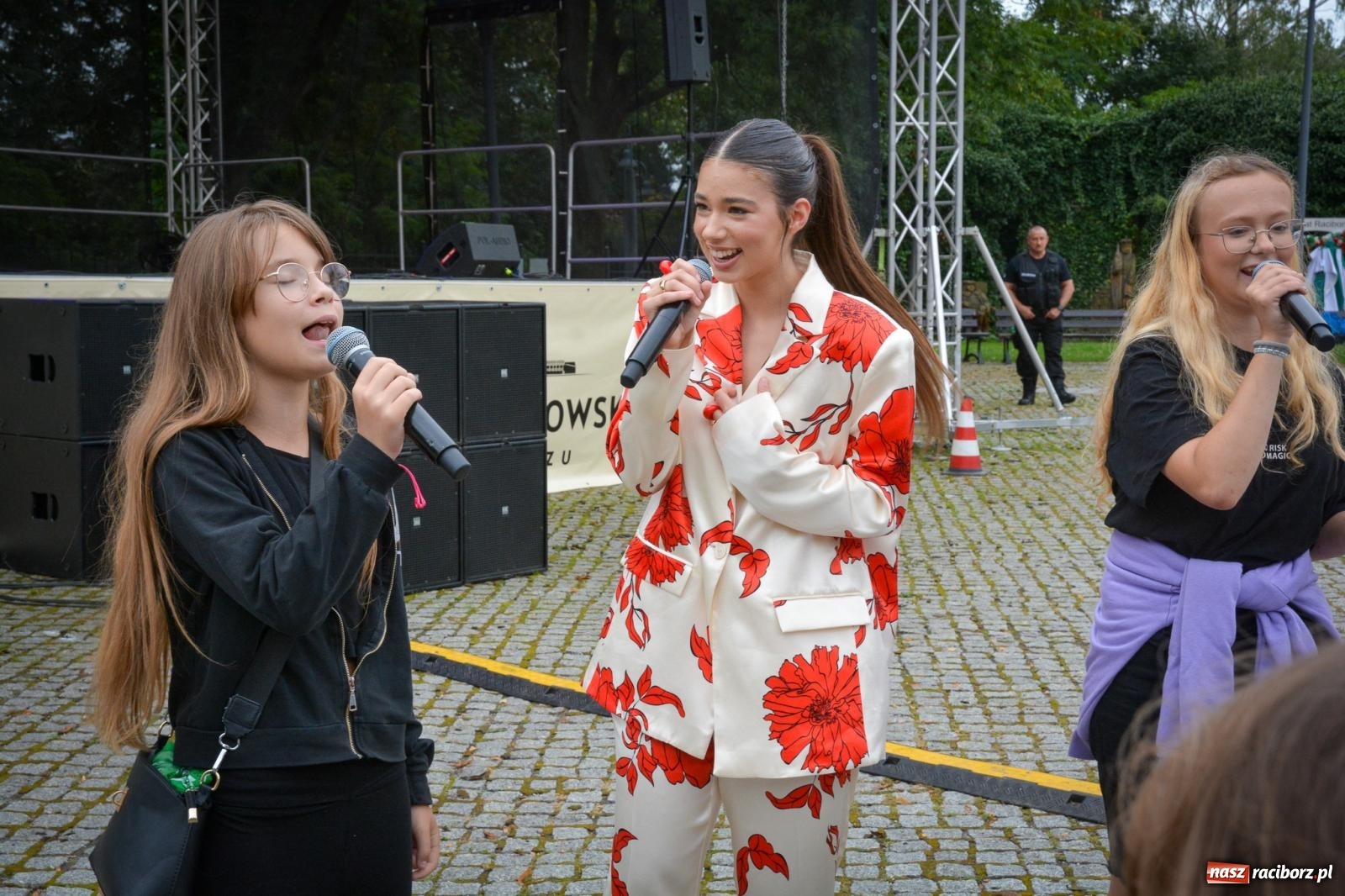 Zdjęcie w galerii na portalu naszraciborz.pl: Sztefa i Brajan, Freddie, EMI oraz Beskidzcy zbóje pożegnali wakacje na zamku [FOTO i WIDEO] wiadomości z regionu
