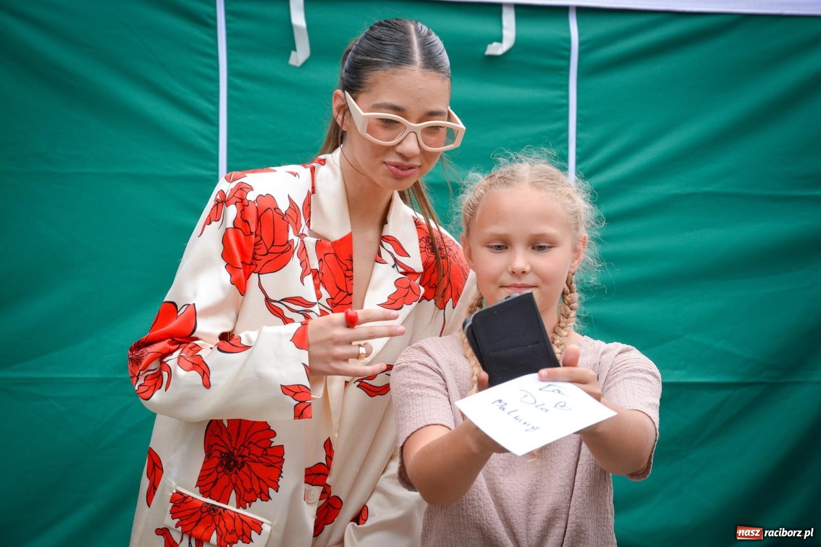 Zdjęcie w galerii na portalu naszraciborz.pl: Sztefa i Brajan, Freddie, EMI oraz Beskidzcy zbóje pożegnali wakacje na zamku [FOTO i WIDEO] wiadomości z regionu
