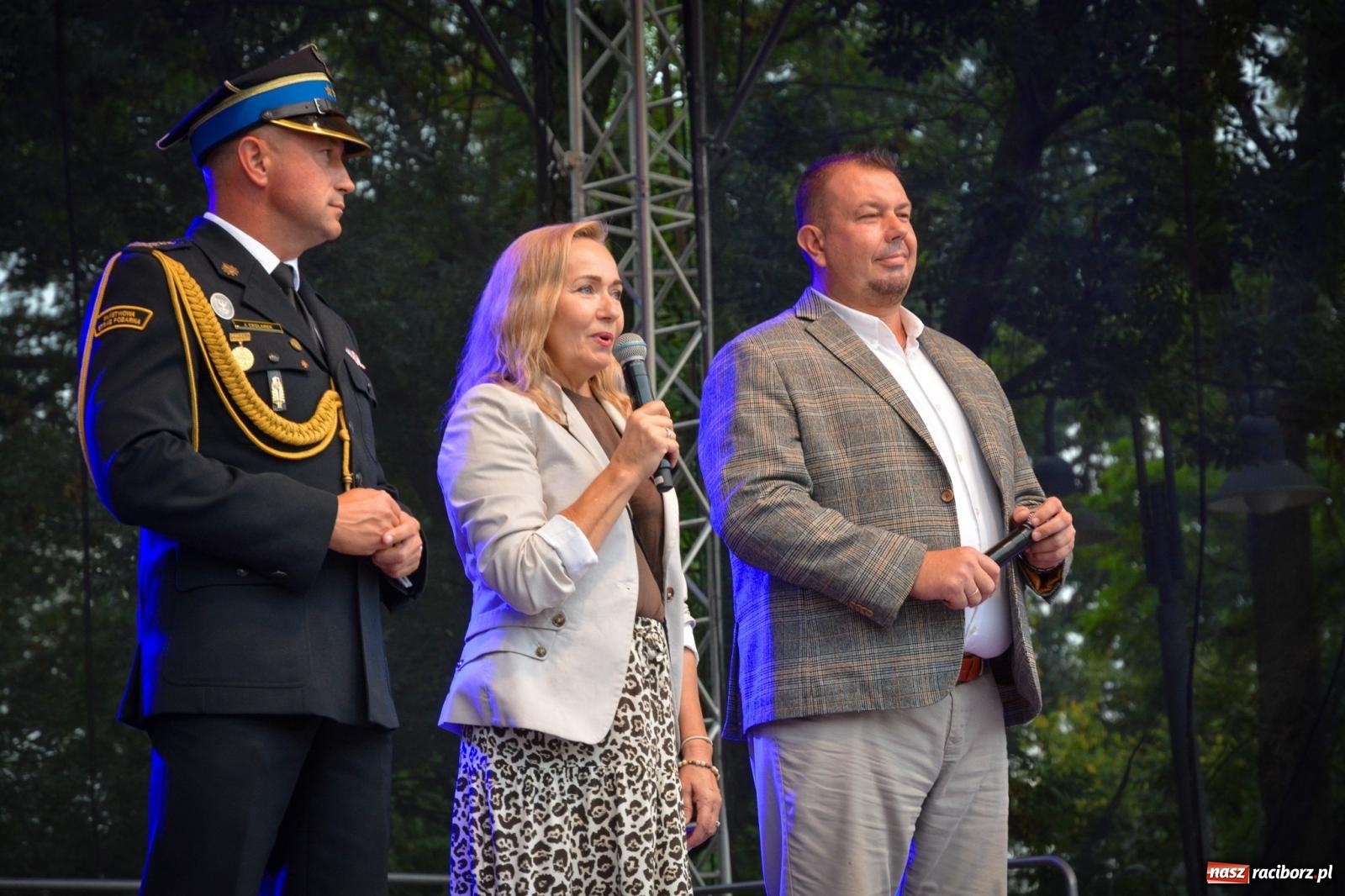 Zdjęcie w galerii na portalu naszraciborz.pl: Sztefa i Brajan, Freddie, EMI oraz Beskidzcy zbóje pożegnali wakacje na zamku [FOTO i WIDEO] wiadomości z regionu