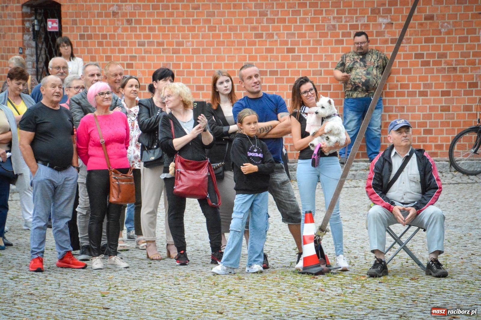 Zdjęcie w galerii na portalu naszraciborz.pl: Sztefa i Brajan, Freddie, EMI oraz Beskidzcy zbóje pożegnali wakacje na zamku [FOTO i WIDEO] wiadomości z regionu