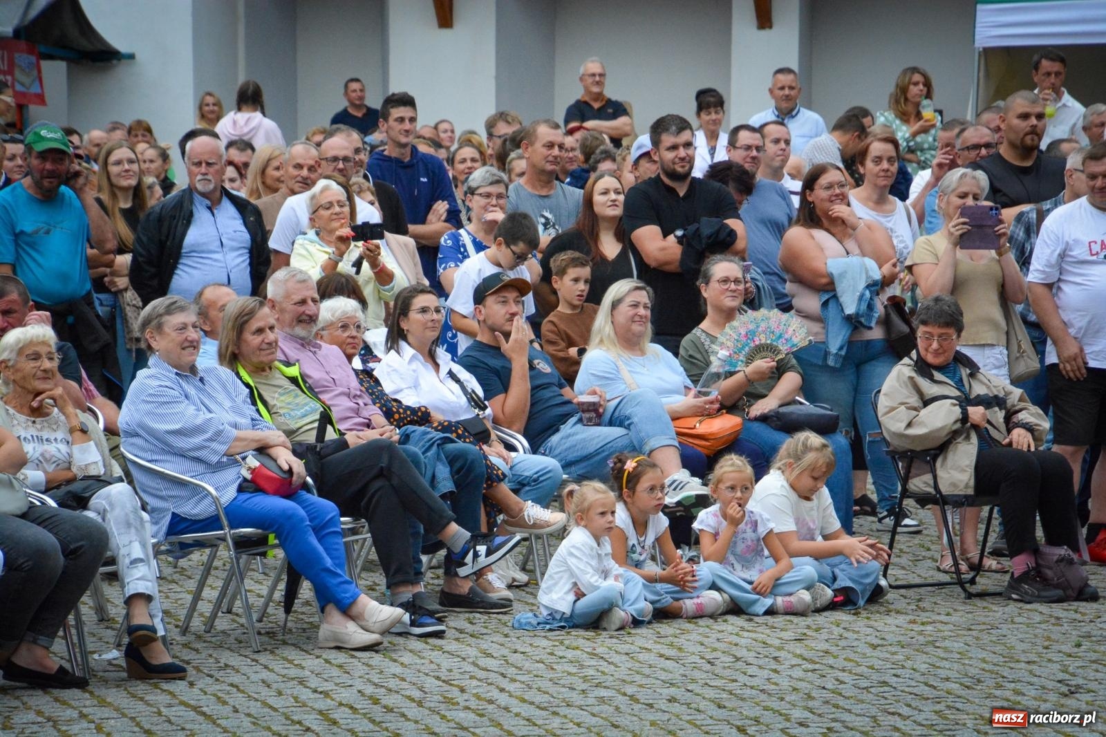 Zdjęcie w galerii na portalu naszraciborz.pl: Sztefa i Brajan, Freddie, EMI oraz Beskidzcy zbóje pożegnali wakacje na zamku [FOTO i WIDEO] wiadomości z regionu