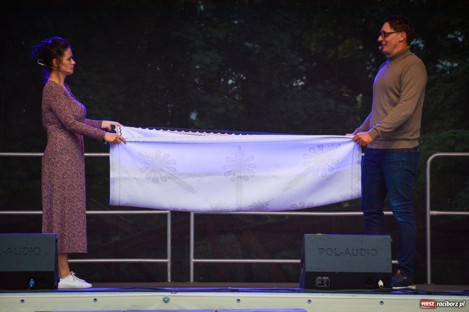 Zdjęcie w galerii na portalu naszraciborz.pl: Sztefa i Brajan, Freddie, EMI oraz Beskidzcy zbóje pożegnali wakacje na zamku [FOTO i WIDEO] wiadomości z regionu