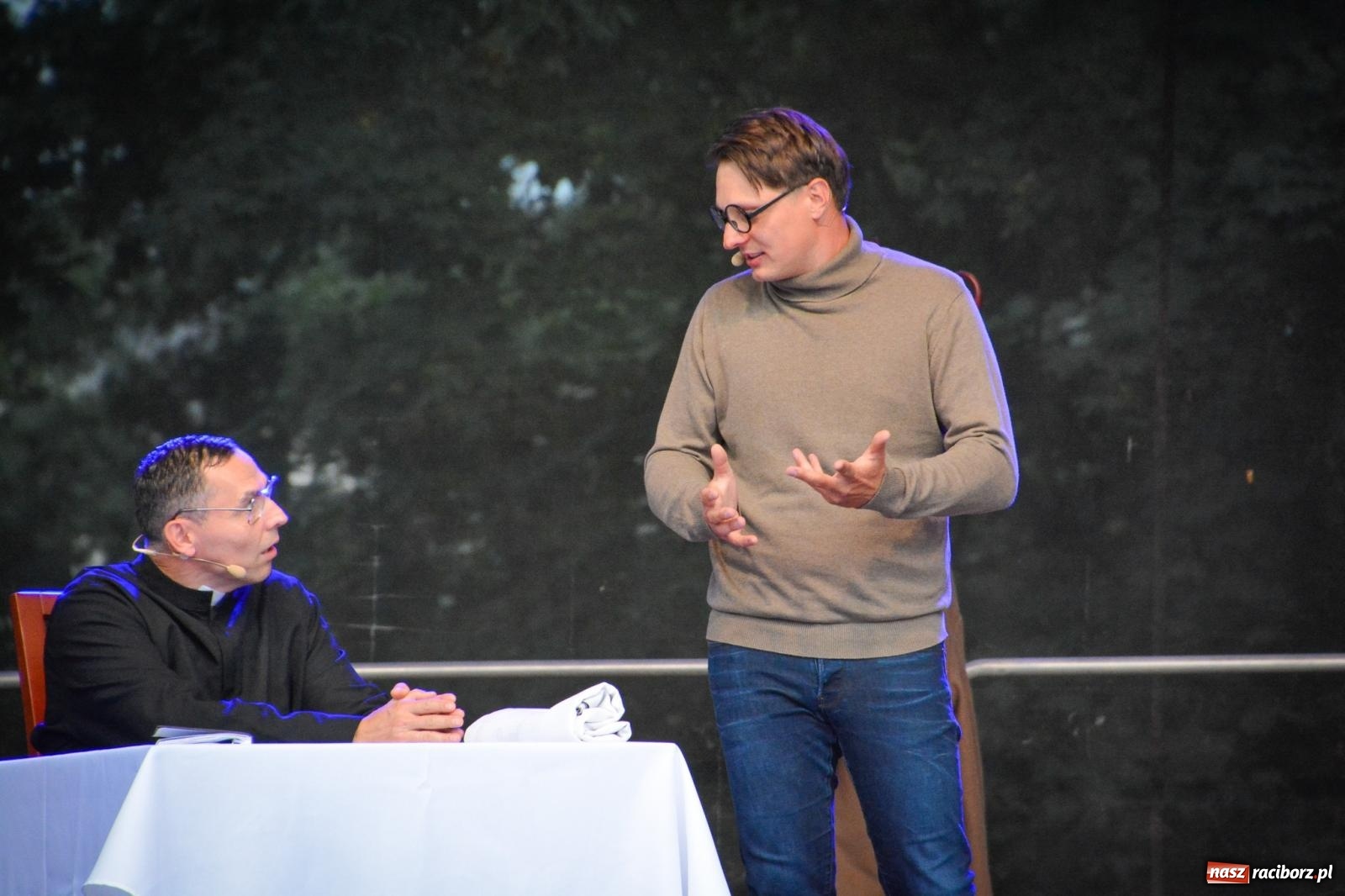 Zdjęcie w galerii na portalu naszraciborz.pl: Sztefa i Brajan, Freddie, EMI oraz Beskidzcy zbóje pożegnali wakacje na zamku [FOTO i WIDEO] wiadomości z regionu