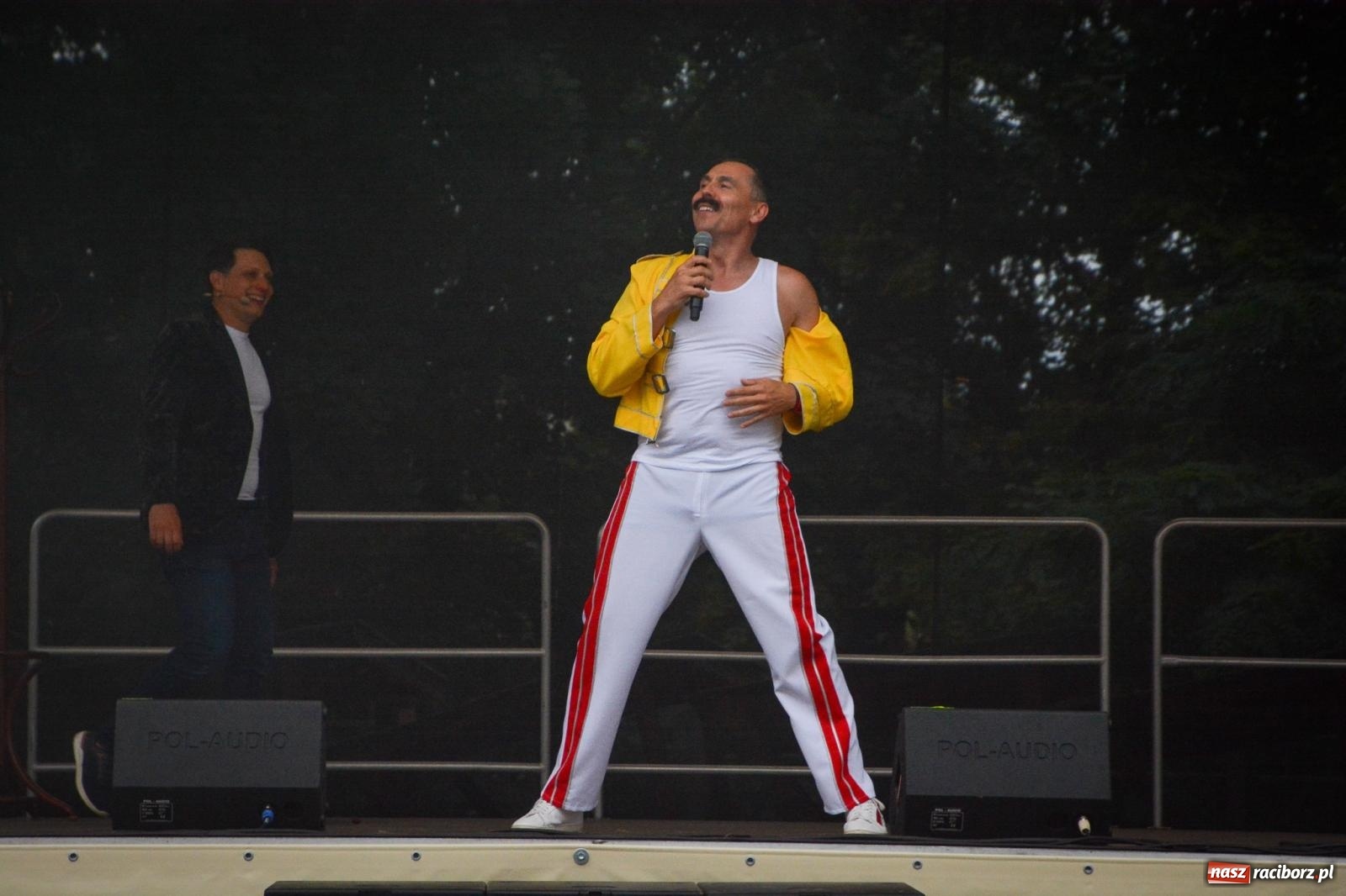 Zdjęcie w galerii na portalu naszraciborz.pl: Sztefa i Brajan, Freddie, EMI oraz Beskidzcy zbóje pożegnali wakacje na zamku [FOTO i WIDEO] wiadomości z regionu