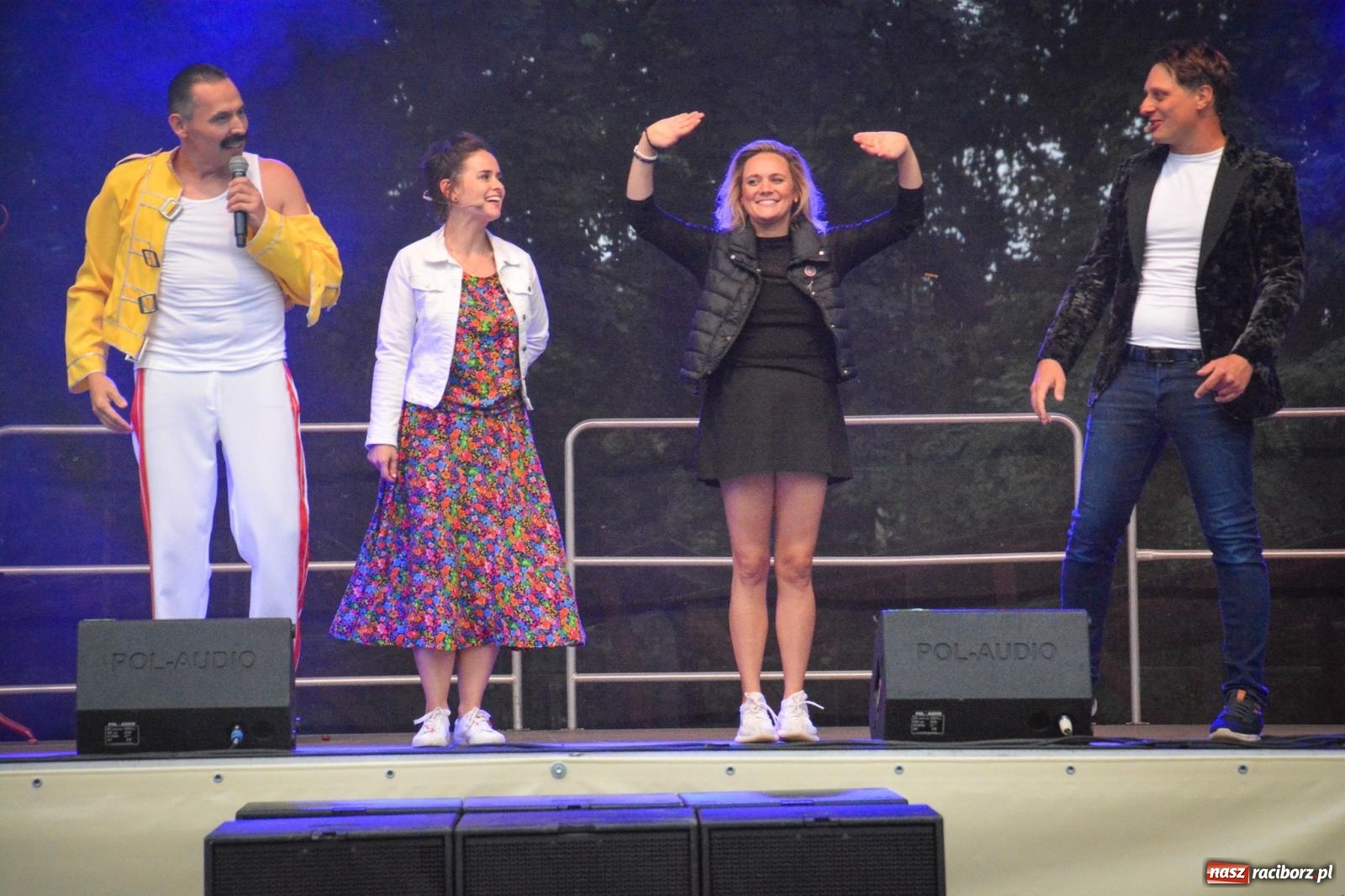 Zdjęcie w galerii na portalu naszraciborz.pl: Sztefa i Brajan, Freddie, EMI oraz Beskidzcy zbóje pożegnali wakacje na zamku [FOTO i WIDEO] wiadomości z regionu