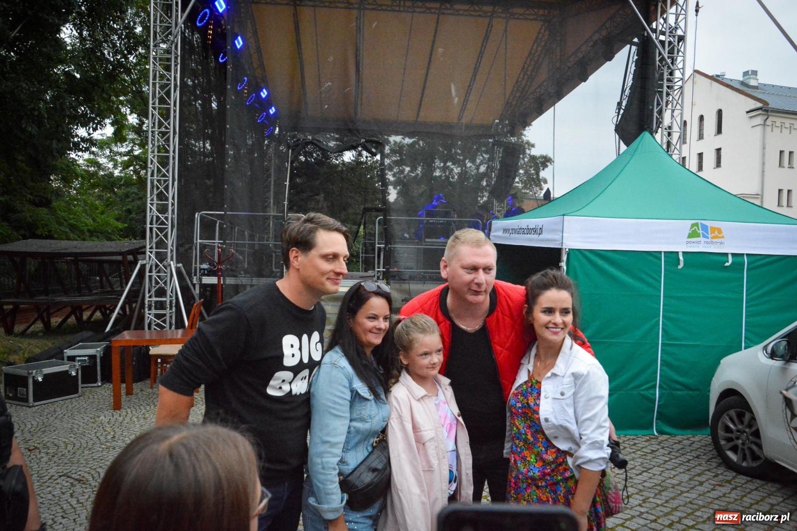 Zdjęcie w galerii na portalu naszraciborz.pl: Sztefa i Brajan, Freddie, EMI oraz Beskidzcy zbóje pożegnali wakacje na zamku [FOTO i WIDEO] wiadomości z regionu