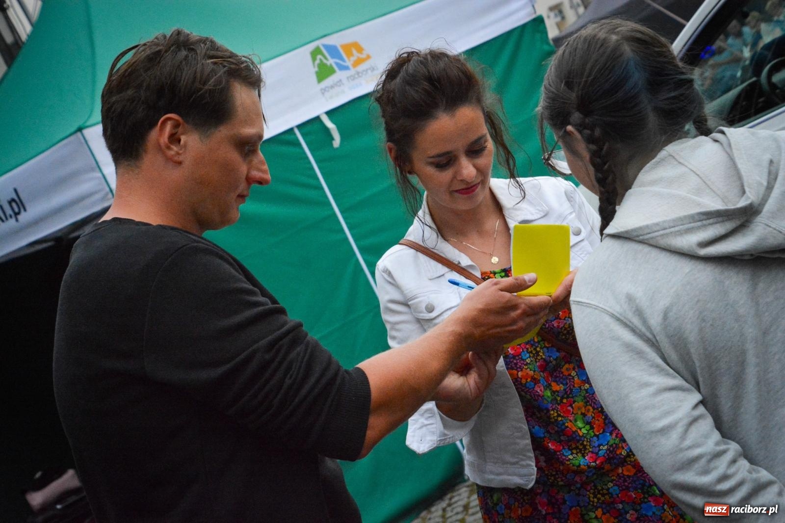 Zdjęcie w galerii na portalu naszraciborz.pl: Sztefa i Brajan, Freddie, EMI oraz Beskidzcy zbóje pożegnali wakacje na zamku [FOTO i WIDEO] wiadomości z regionu